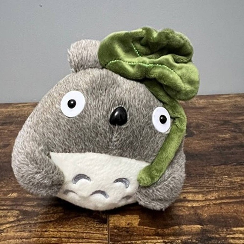 Studio Ghibli My Neighbor Totoro with Leaf Mini Plush Grey Forest Spirit Anime